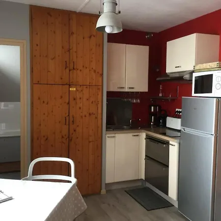 Pour 4 Personnes Avec Ascenseur, Parking Gratuit Et Acces Direct Aux Pistes - Fr-1-602-82 Apartment